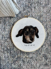 Load image into Gallery viewer, Felt Pet Portrait (Embroidery Hoop)